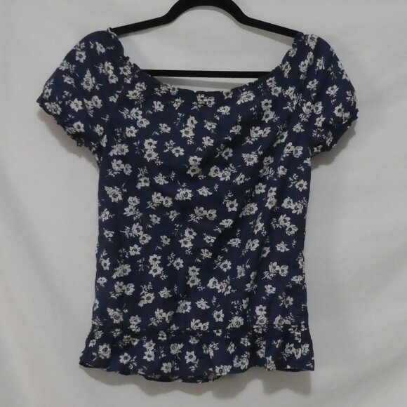 HOLLISTER CALIFORNIA | small | Navy Blue Floral Patterned Blouse | NWOT - Picture 2 of 14